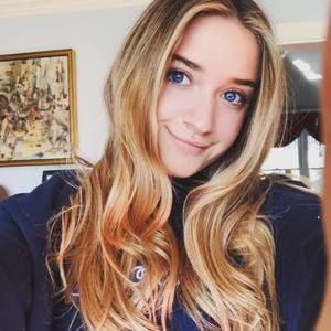 Meet your Posher, Carly